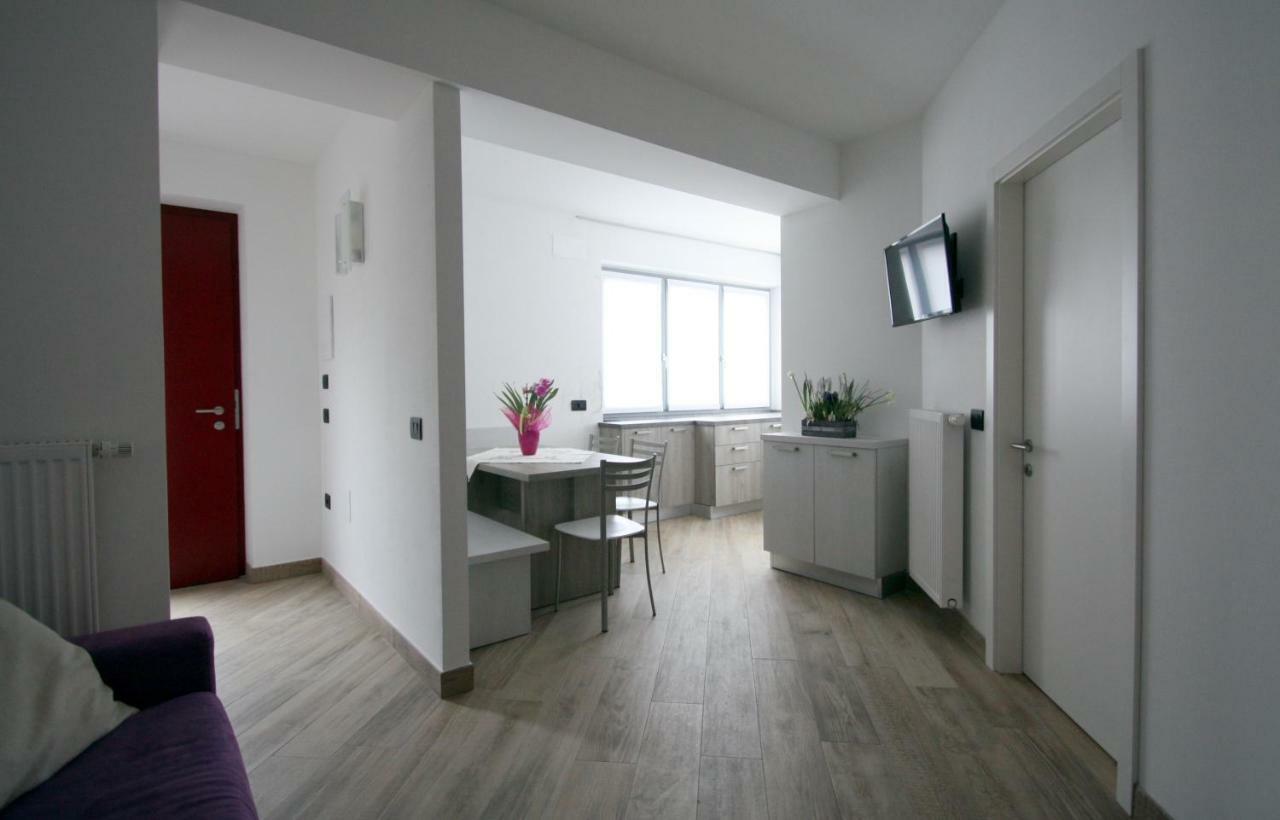 Casa Ai Stabli Apartamento Mezzana  Exterior foto